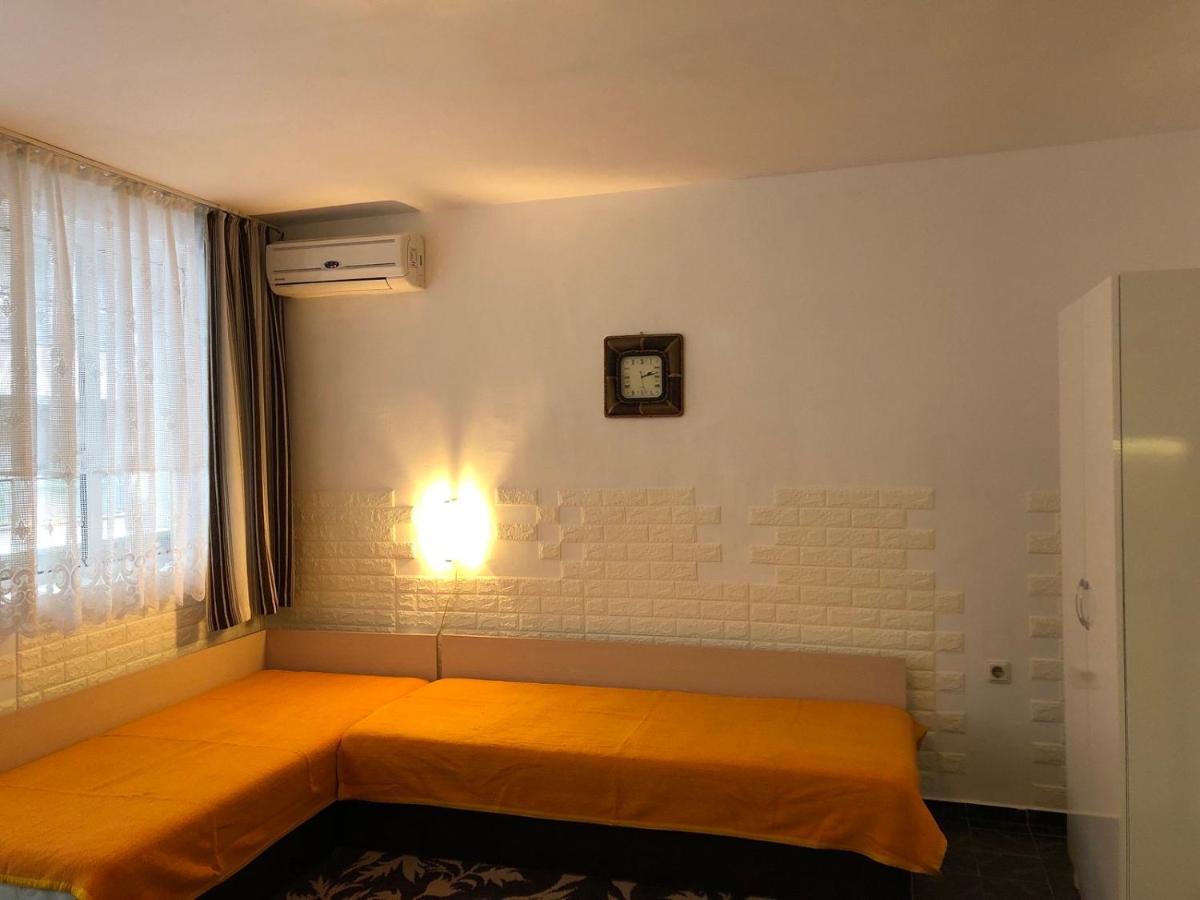Apartamento Боксониера Georgi Georgiev Varna Exterior foto