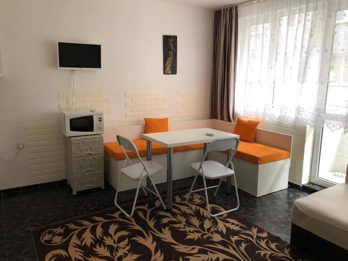 Apartamento Боксониера Georgi Georgiev Varna Exterior foto